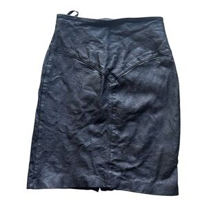 Traditional Trends‎ 100% Black Leather Skirt size 6